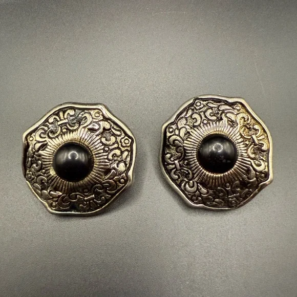 Vintage Clip On Earrings Silver Tone w/Black Center Textured Border - Picture 2 of 4